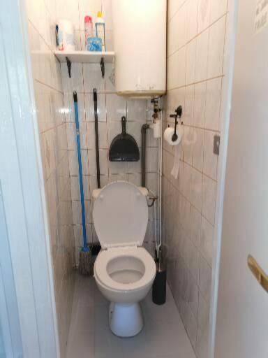 Studio Tres Agreable Totalement Independant Dans Maison Avec Cour Sans Vis A Vis Villa Vittel Exterior foto
